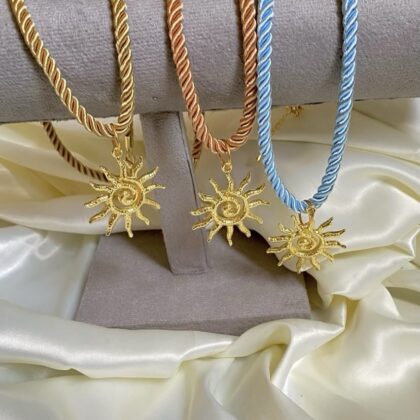 Twist & Glow Necklace